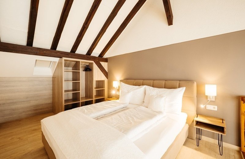 Aj 210624 116102 feelfree 04