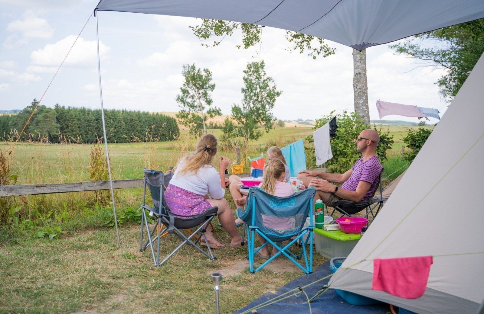 Camping mit Privatsanit&auml;r Aussicht Zelt
